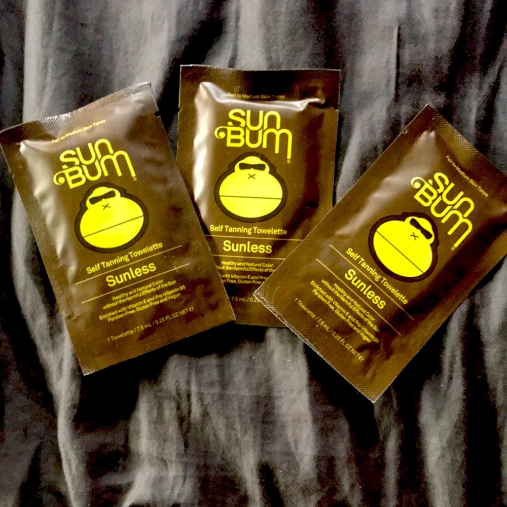 Sunbum tanning towelettes (free w/ a bundle!!)